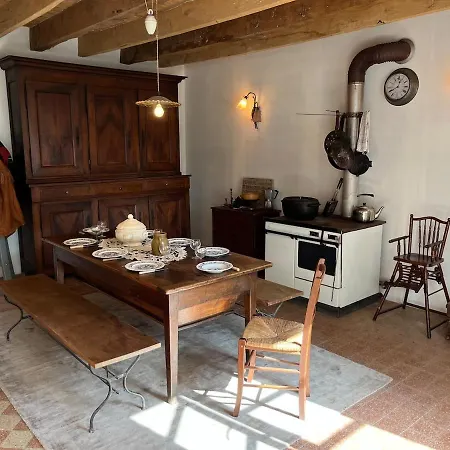 Charmante Maison De Famille Rustique A La Campagne *
